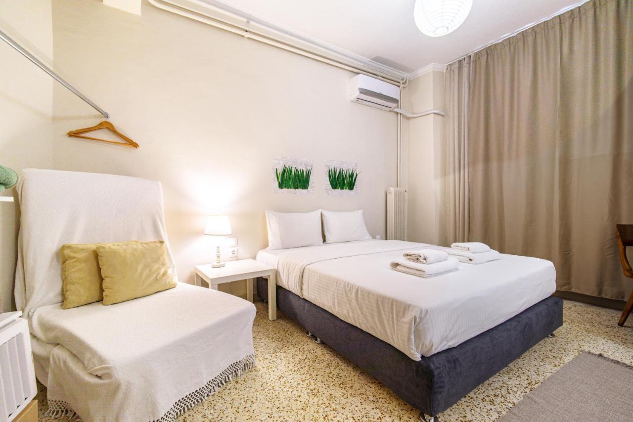 Filopappou Decent Apartment Athen Exterior foto