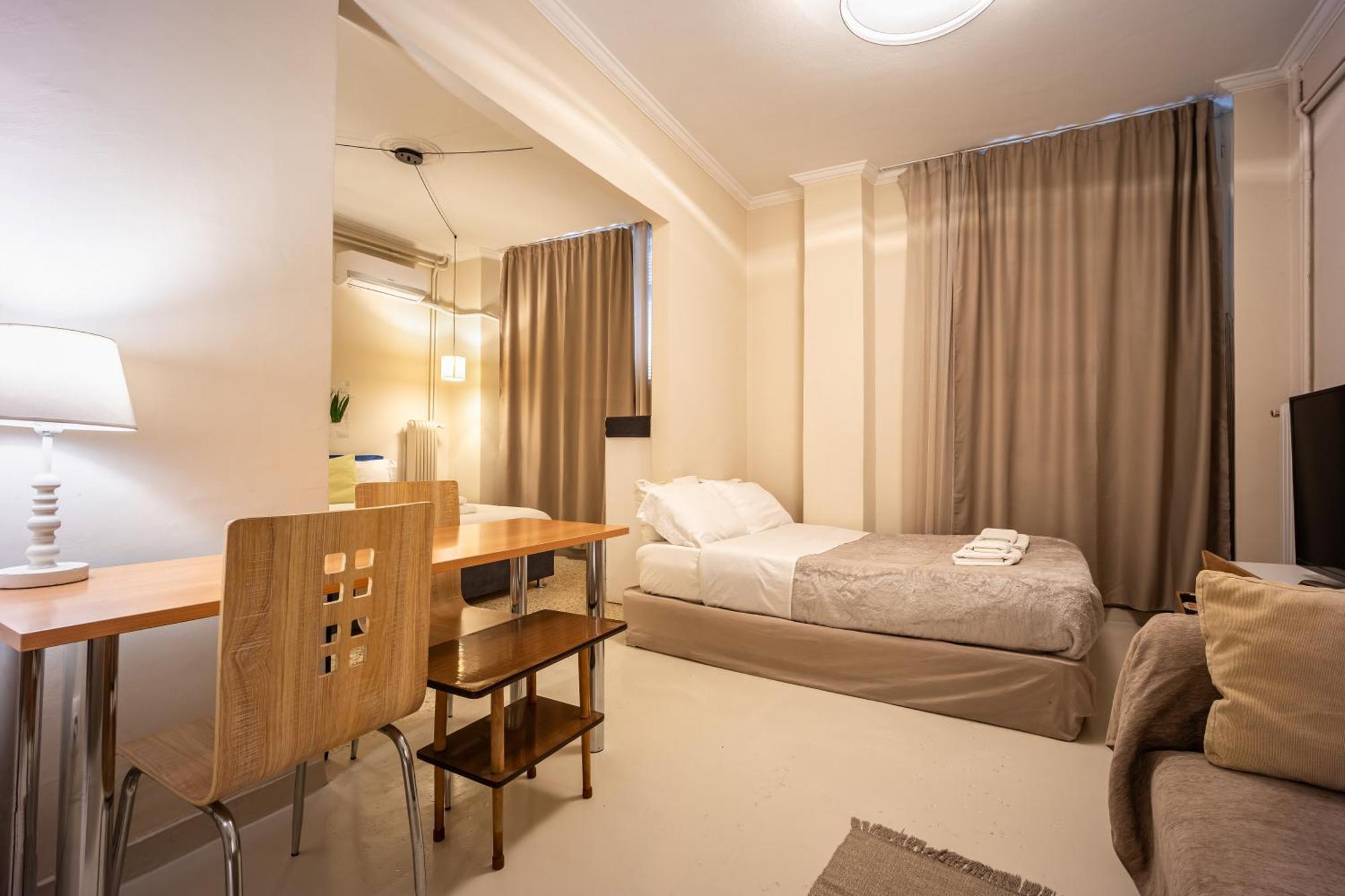 Filopappou Decent Apartment Athen Exterior foto
